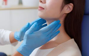 Common Symptoms of Thyroid Disorders in Men and Women