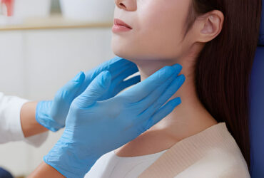 Thyroid Disorder Symptoms in Men & Women