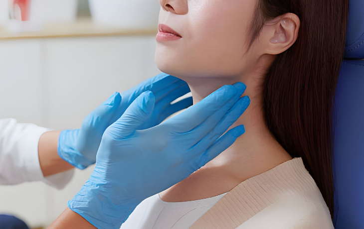 Thyroid Disorder Symptoms in Men & Women